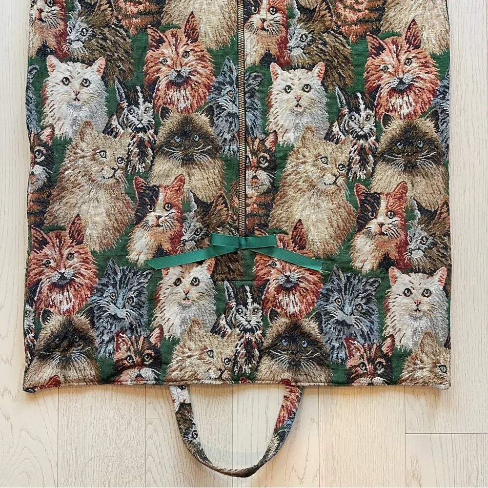 Vintage 90s Kitty Cat Tapestry Jacquard Garment Storage Travel Carrier Bag